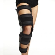 Ортез коленного сустава регулируемый с ребрами жесткости