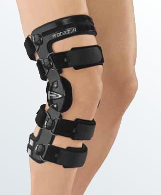 Регулируемый жесткий коленный ортез protect.4 short  - укороченный - левый