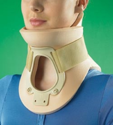 Ортез на шейный отдел с отверстием для трахеи (Oppo)