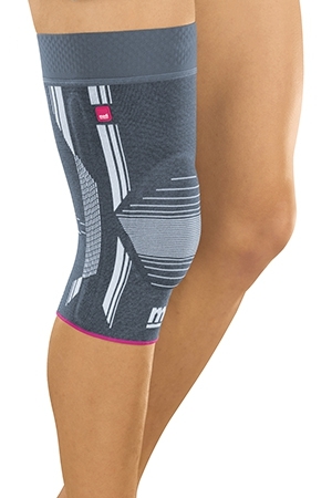 Бандаж коленный с силиконовым пателлярным кольцом GENUMEDI III на полное бедро - серый